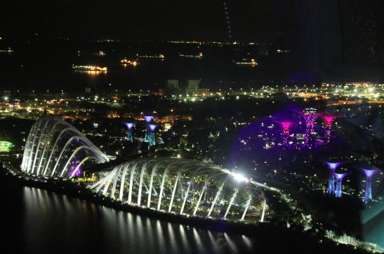 Rest, sightsee and dine in first class luxury aboard the Singapore Flyer pods. - IFlyFirstClass