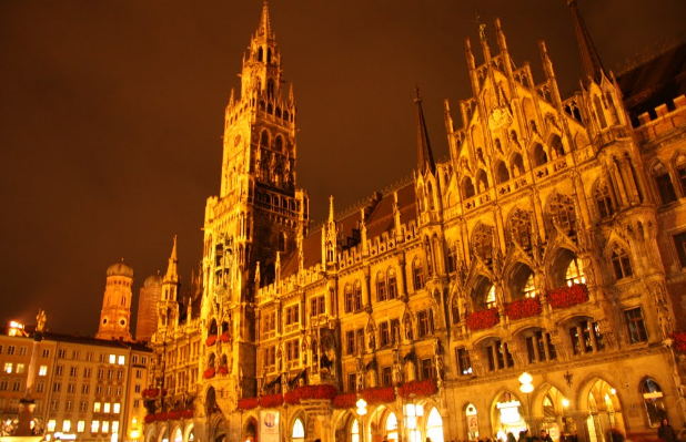 Enjoy a day on the Marienplatz after a luxury business class flight. - IFlyFirstClass