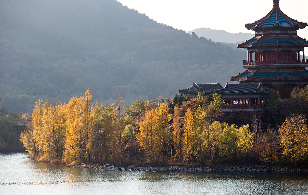 Revel in luxury with discounted first class seats to Beijing and a tour of the Ming Tombs. Revel in luxury with discounted first class seats to Beijing and a tour of the Ming Tombs. - IFlyFirstClass