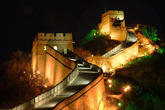  Experience 2,300 years of Chinese history when you take a business class flight to Beijing to see the Great Wall of China. - IFlyFirstClass