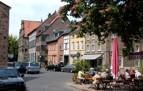 Kaiserswerth First Class Tickets - IFlyFirstClass