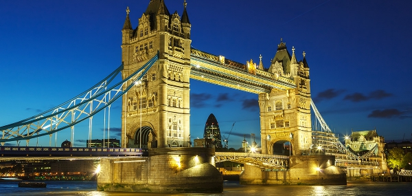 First Class Airline Tickets to London - IFlyFirstClass