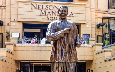 Enjoy comfortable business class flights to Johannesburg to explore the birthplace of humankind. - IFlyFirstClass